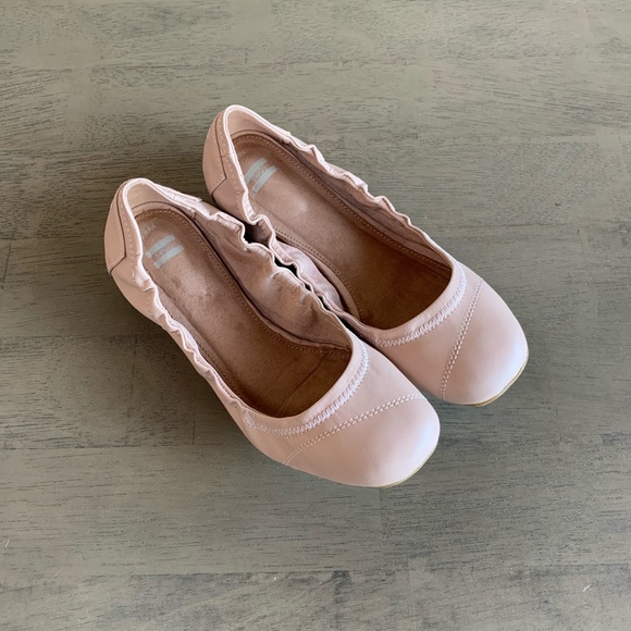 toms vegan leather ballet flats